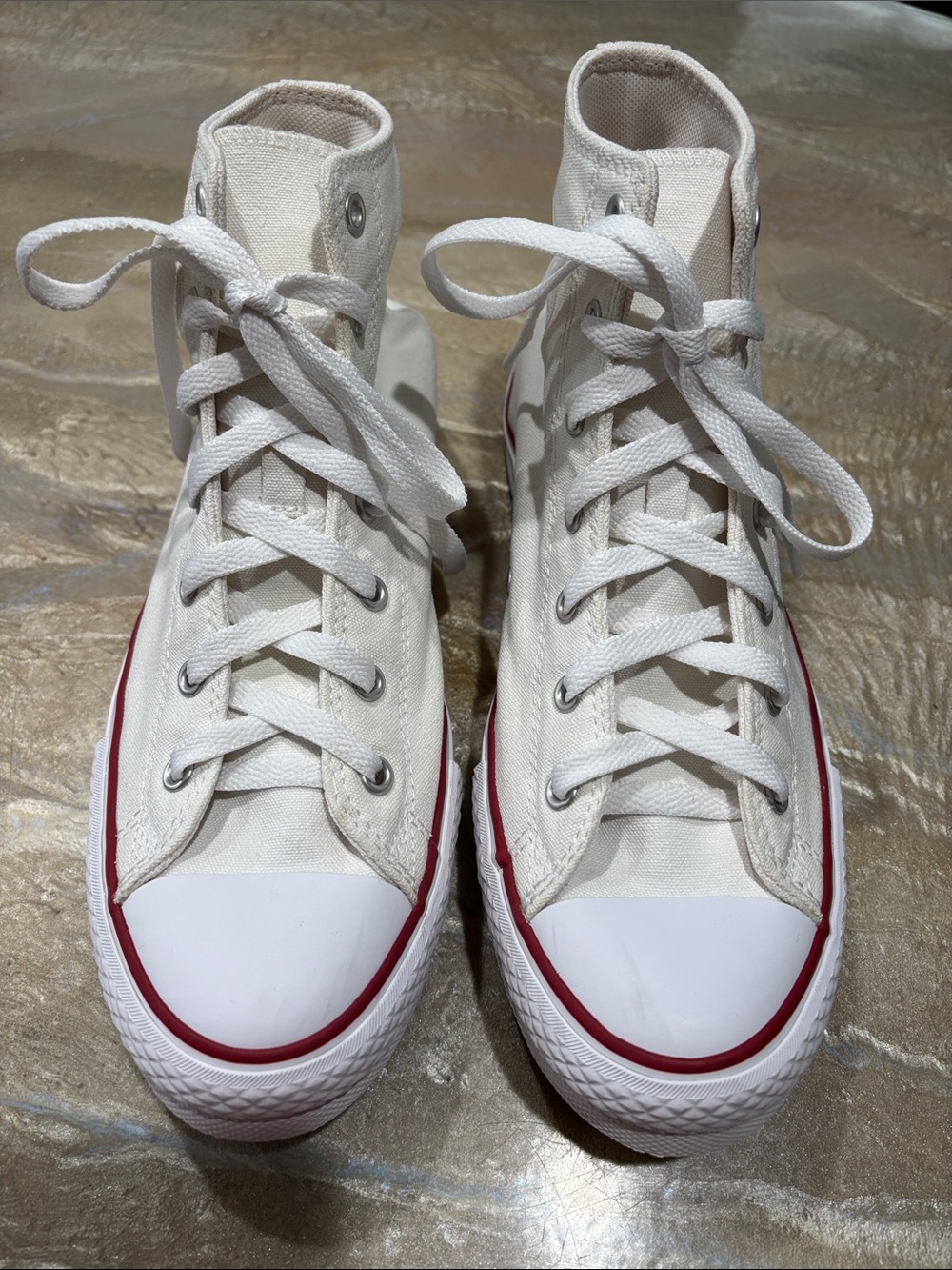 Converse Chuck Taylor All Star High Top white Sneakers Size Kid 7